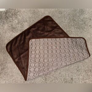 Pet self cooling mat